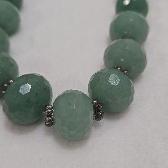 Heavy Natural Green Jade Necklace - Picture 2 of 9